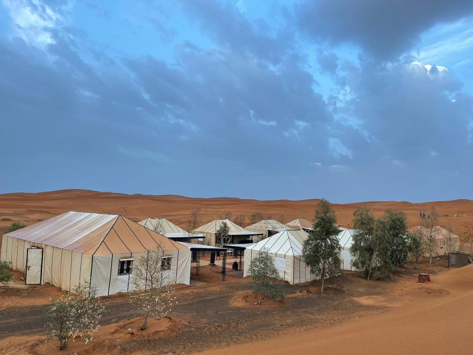 Sahara Traveling Camp Hotel Merzouga Eksteriør billede